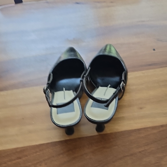 Dolce Vita Black Slingback Heels - Picture 4 of 8